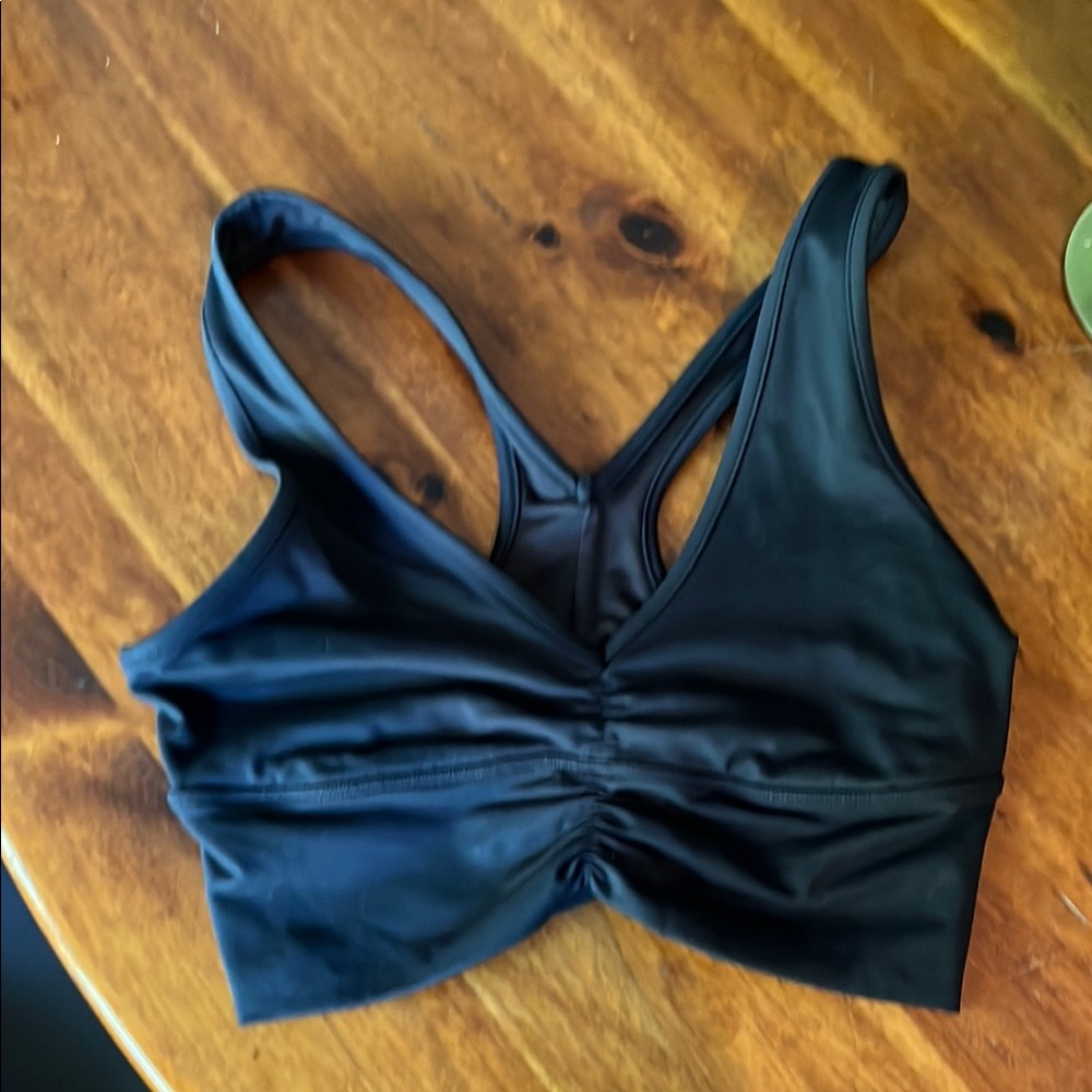 ALO Yoga Black Sports Bra with Racerback Design